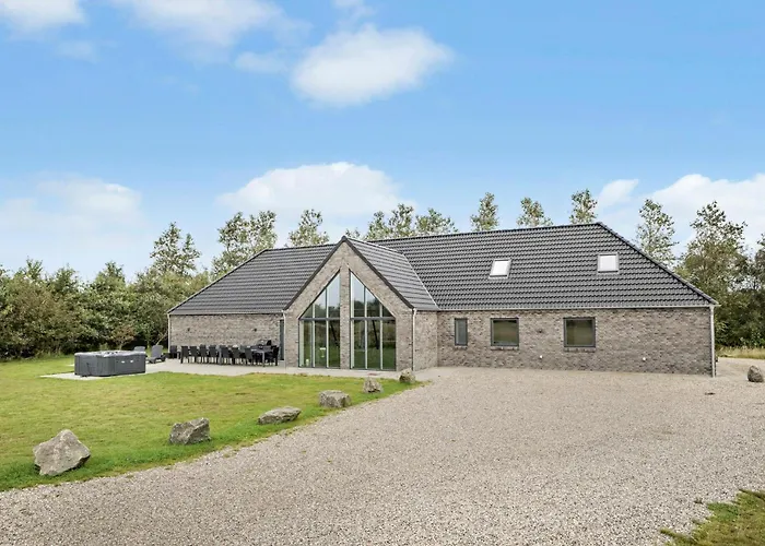 Holiday home Amazing In With Kitchen *