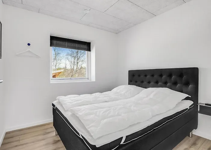 Holiday home Amazing In With Kitchen Romo