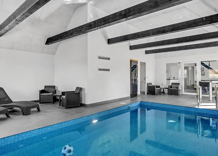 Amazing In With Kitchen *