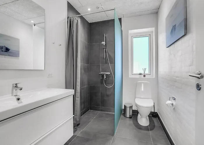 Amazing In With Kitchen Holiday home