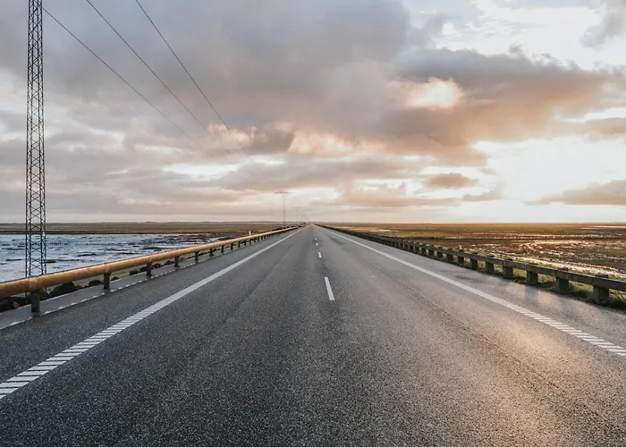 Amazing In With Kitchen Holiday home *